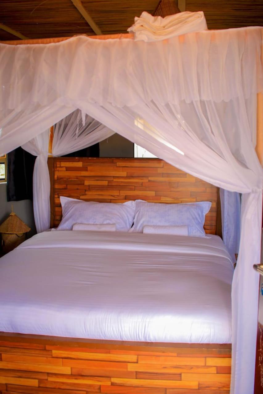 Amanya 3-Bedroom Hut Amboseli Exterior foto